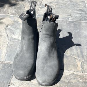 New Blundstone, US 7.5